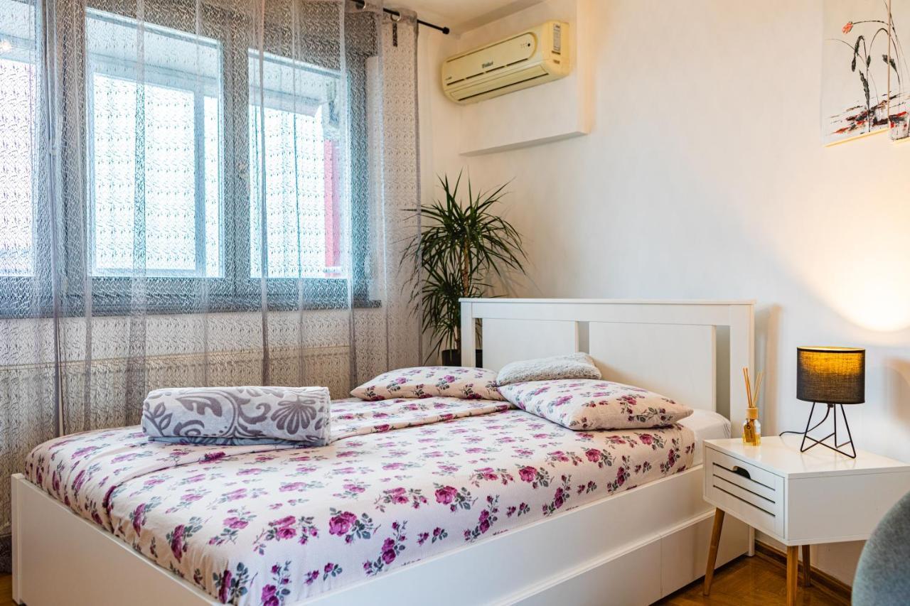 Flexible Selfcheckins 15 & 19 - - Garage - Loggia - New - Repinc * Zagreb