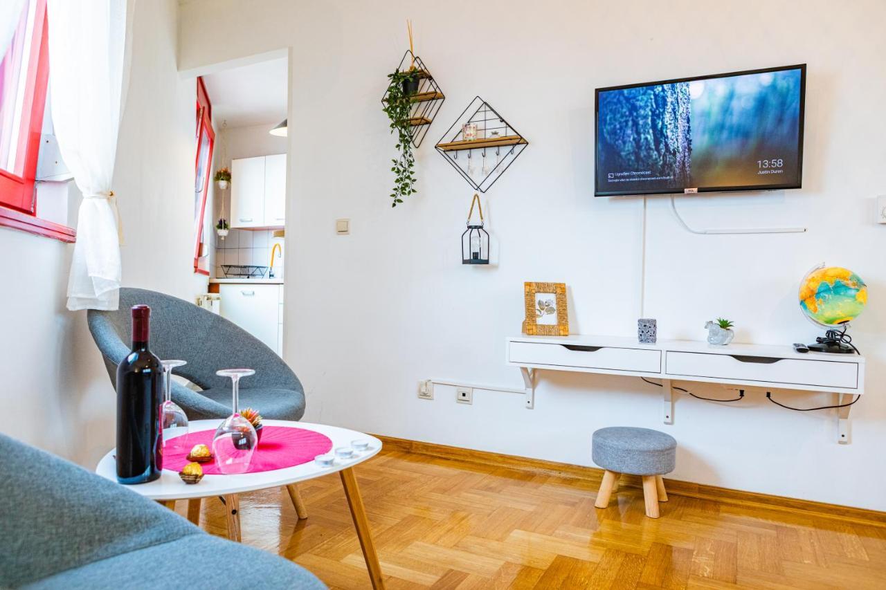 Flexible Selfcheckins 15 & 19 - - Garage - Loggia - New - Repinc *