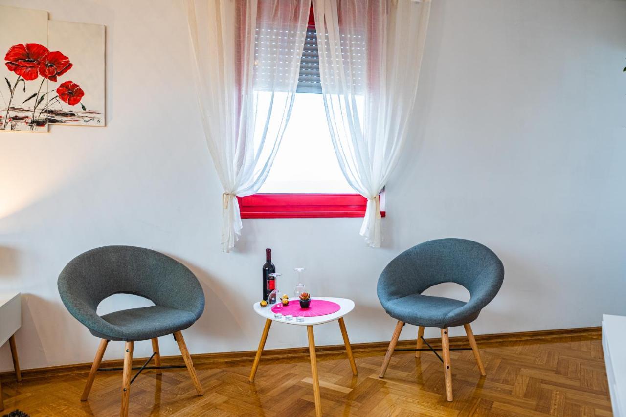 Apartment Flexible Selfcheckins 15 & 19 - - Garage - Loggia - New - Repinc Zagreb