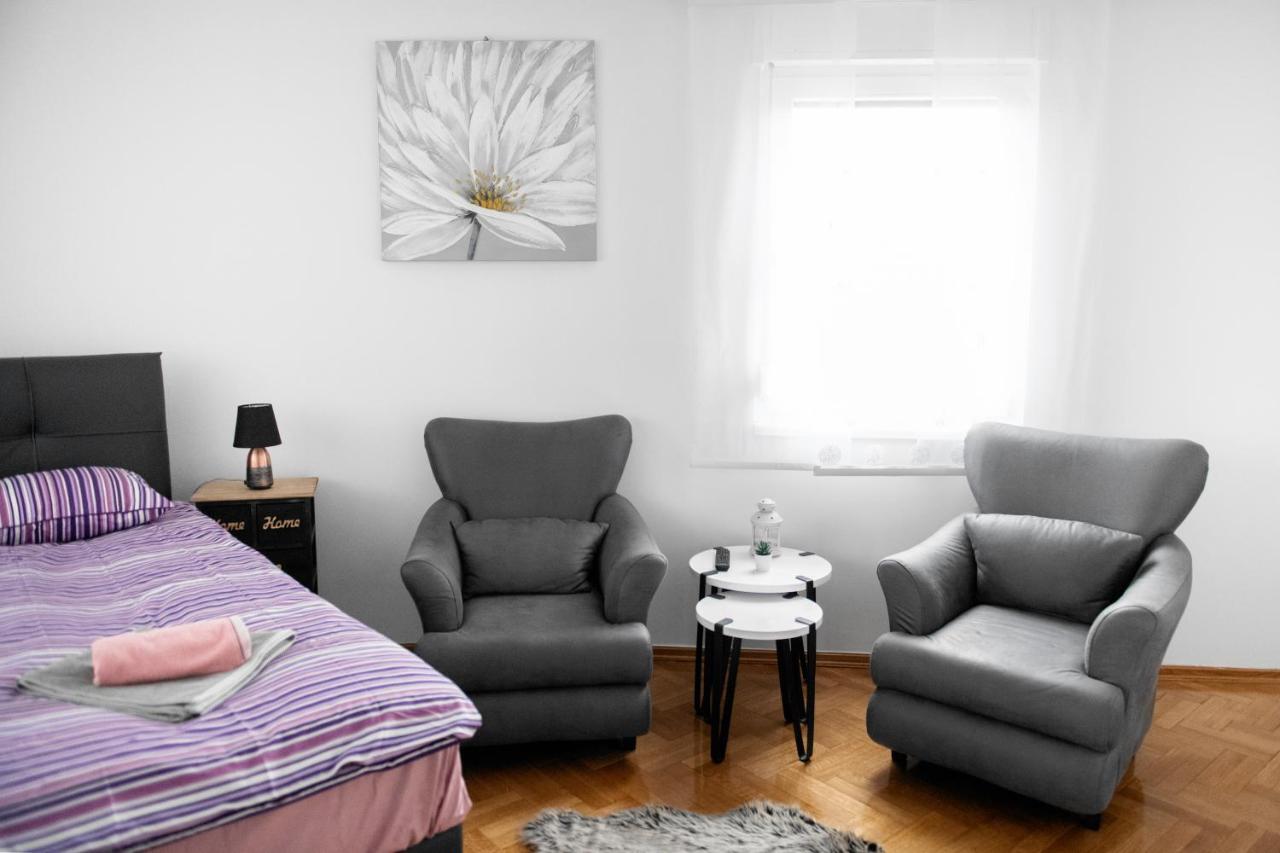Apartment Flexible Selfcheckins 15 & 19 - - Garage - Loggia - New - Repinc Zagreb