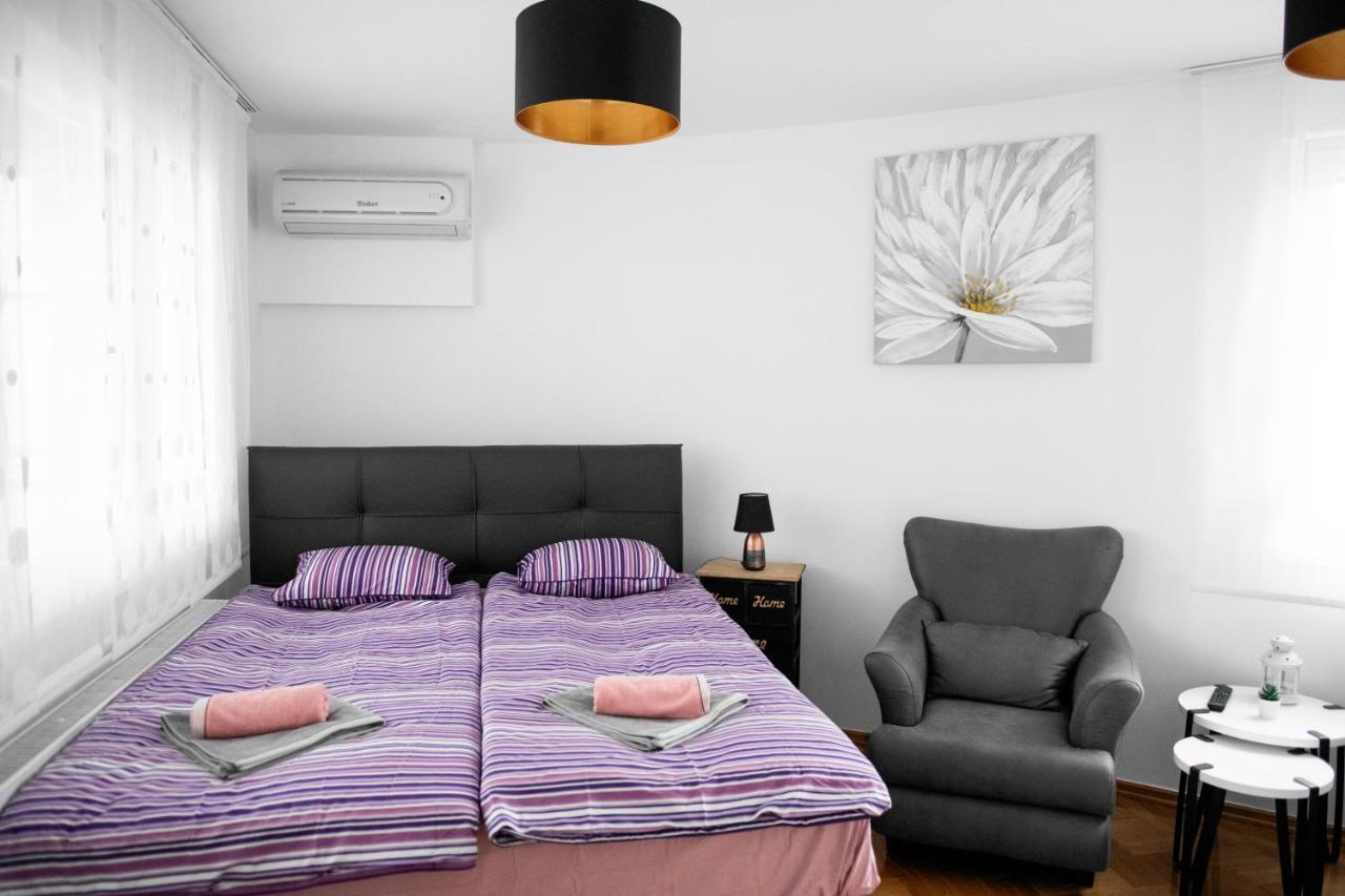 Flexible Selfcheckins 15 & 19 - - Garage - Loggia - New - Repinc * Zagreb